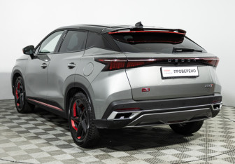 Подержанный автомобиль Omoda C5 2023 года (7 фото)