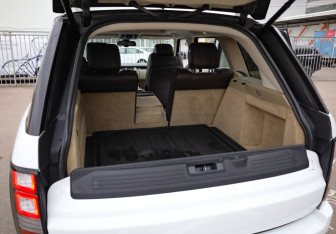 Подержанный автомобиль Land Rover Range Rover 2013 года (36 фото)