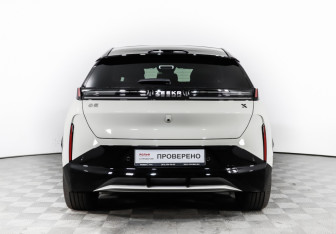 Подержанный автомобиль Zeekr X 2023 года (6 фото)