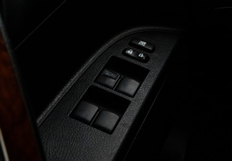 Подержанный автомобиль Toyota Highlander 2012 года (18 фото)