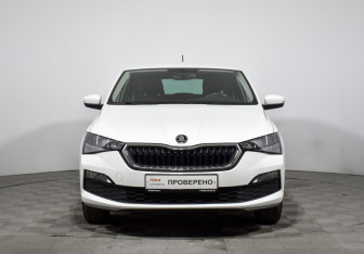 Подержанный автомобиль Skoda Rapid Liftback 2020 года (2 фото)