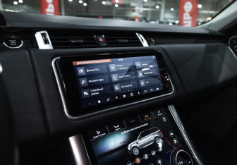 Подержанный автомобиль Land Rover Range Rover Sport 2019 года (21 фото)