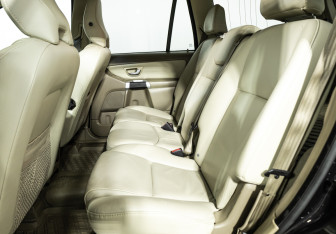 Подержанный автомобиль Volvo XC90 2012 года (10 фото)