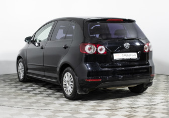 Подержанный автомобиль Volkswagen Golf Plus 2012 года (7 фото)