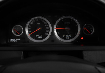 Подержанный автомобиль Volvo XC90 2013 года (19 фото)