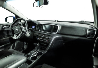 Подержанный автомобиль Kia Sportage 2020 года (9 фото)