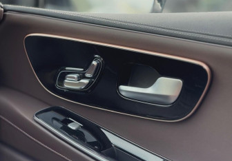 Подержанный автомобиль Exeed VX 2023 года (24 фото)