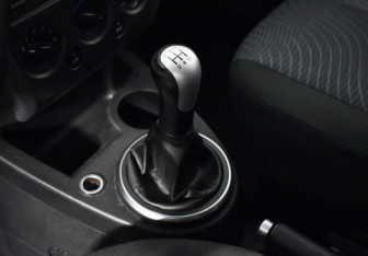 Подержанный автомобиль Ford Fusion 2007 года (10 фото)