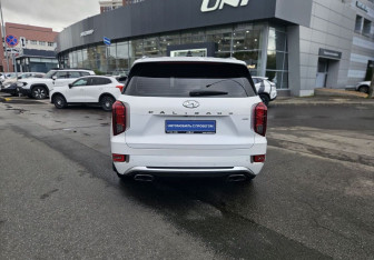 Подержанный автомобиль Hyundai Palisade 2021 года (5 фото)