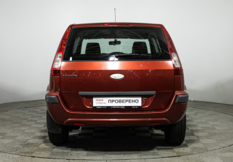 Подержанный автомобиль Ford Fusion 2008 года (6 фото)