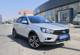 Подержанный автомобиль LADA (ВАЗ) Vesta Wagon 2021 года (3 фото)