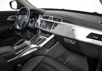 Подержанный автомобиль Geely Atlas 2019 года (14 фото)