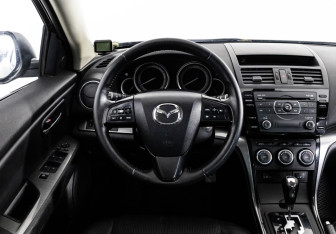 Подержанный автомобиль Mazda 6 Sedan 2012 года (11 фото)