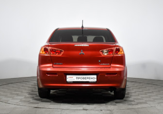 Подержанный автомобиль Mitsubishi Lancer Sedan 2007 года (6 фото)
