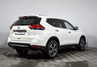 Подержанный автомобиль Nissan X-Trail 2021 года (5 фото)