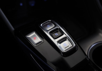 Подержанный автомобиль Hyundai Sonata 2023 года (15 фото)