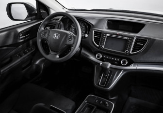 Подержанный автомобиль Honda CR-V 2015 года (8 фото)