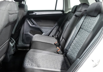 Подержанный автомобиль Volkswagen Tiguan 2021 года (10 фото)