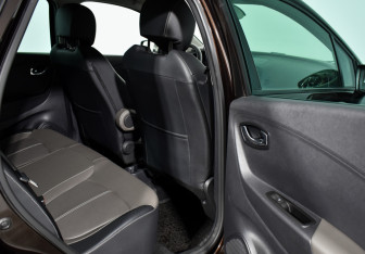 Подержанный автомобиль Renault Kaptur 2018 года (14 фото)