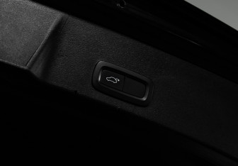 Подержанный автомобиль Volvo XC40 2020 года (24 фото)