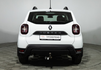 Подержанный автомобиль Renault Duster 2021 года (6 фото)