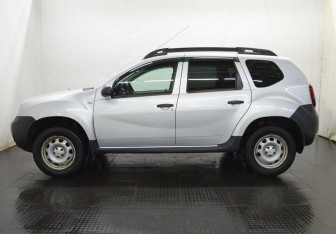 Подержанный автомобиль Renault Duster 2020 года (8 фото)