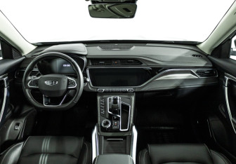 Подержанный автомобиль Geely Atlas Pro 2022 года (13 фото)