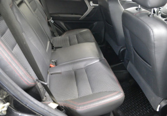 Подержанный автомобиль Chery Tiggo 3 2017 года (13 фото)