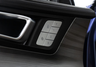 Подержанный автомобиль Chery Tiggo 8 Pro Max 2023 года (19 фото)