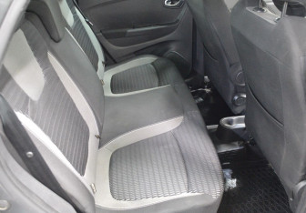 Подержанный автомобиль Renault Kaptur 2017 года (13 фото)