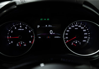 Подержанный автомобиль Kia Ceed Hatchback 2022 года (12 фото)