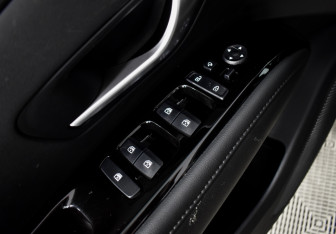 Подержанный автомобиль Hyundai Tucson 2023 года (19 фото)