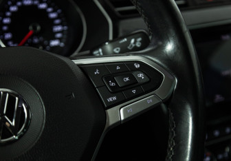 Подержанный автомобиль Volkswagen Passat Sedan 2020 года (21 фото)