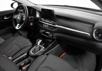 Подержанный автомобиль Kia Cerato Sedan 2021 года (12 фото)