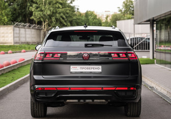 Подержанный автомобиль Volkswagen Teramont 2022 года (7 фото)