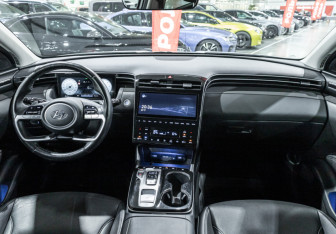 Подержанный автомобиль Hyundai Tucson 2022 года (13 фото)