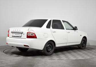 Подержанный автомобиль LADA (ВАЗ) Priora Sedan 2017 года (5 фото)