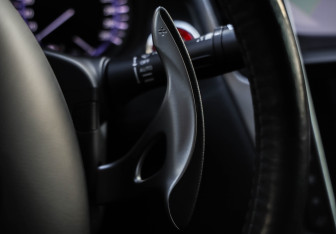 Подержанный автомобиль Infiniti Q50 2016 года (14 фото)