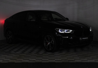 Подержанный автомобиль BMW X6 2020 года (32 фото)