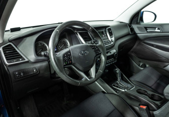 Подержанный автомобиль Hyundai Tucson 2017 года (11 фото)