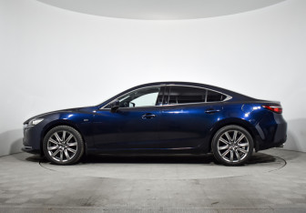 Подержанный автомобиль Mazda 6 Sedan 2022 года (8 фото)