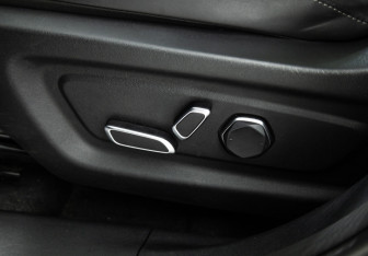 Подержанный автомобиль Changan UNI-K 2022 года (16 фото)