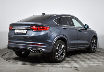 Подержанный автомобиль Geely Tugella 2022 года (5 фото)