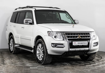 Подержанный автомобиль Mitsubishi Pajero 2019 года (3 фото)