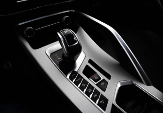 Подержанный автомобиль Geely Coolray 2022 года (10 фото)