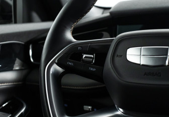 Подержанный автомобиль Geely Preface 2024 года (19 фото)