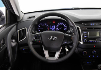 Подержанный автомобиль Hyundai Creta 2017 года (11 фото)