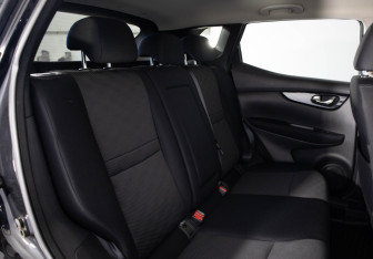 Подержанный автомобиль Nissan Qashqai 2017 года (19 фото)
