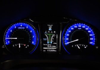 Подержанный автомобиль Toyota Camry Sedan 2016 года (19 фото)