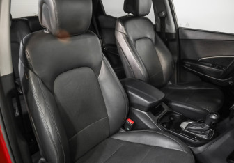 Подержанный автомобиль Hyundai Santa Fe 2017 года (23 фото)